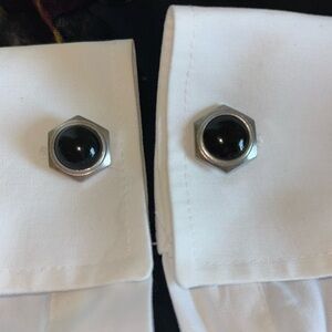 VTG hexagon silver tone round lucite black/blue center whale toggle cufflinks